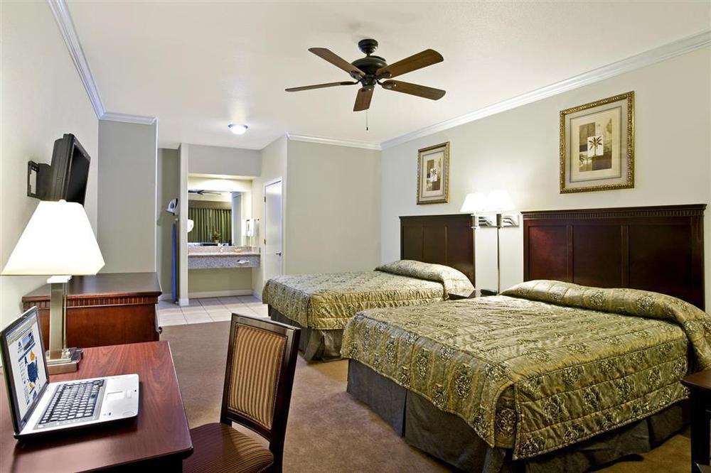 Rodeo Lodge Clovis Zimmer foto